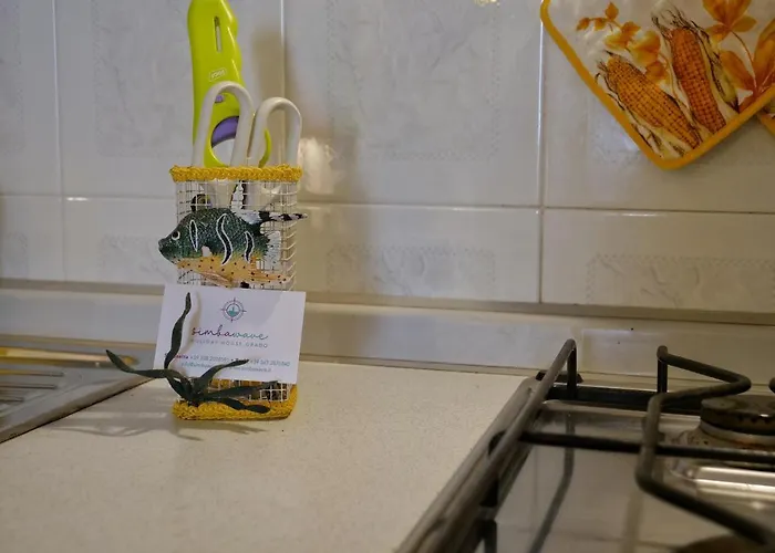 Cardellino, Piccolo E Accogliente Dietro La بيت للعطل