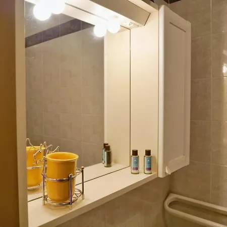 Hébergement de vacances Cardellino, Piccolo E Accogliente Dietro La *