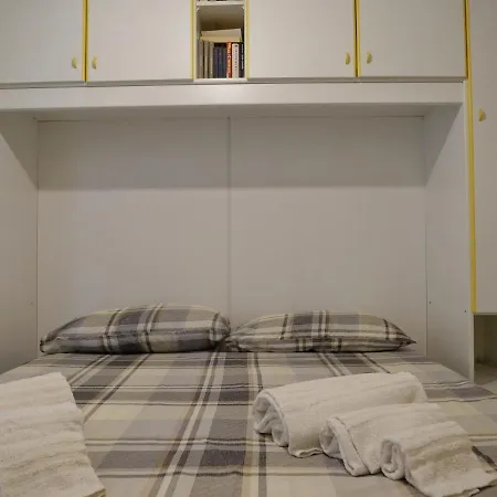 Holiday home Cardellino, Piccolo E Accogliente Dietro La