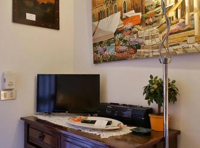 Cardellino, Piccolo E Accogliente Dietro La Holiday home *